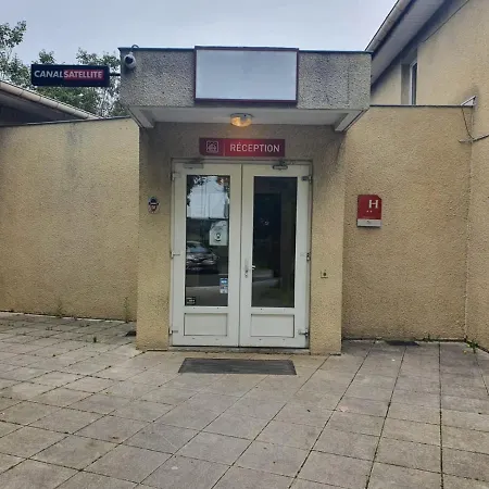 Hotel Et Résidence St Christophe 2*