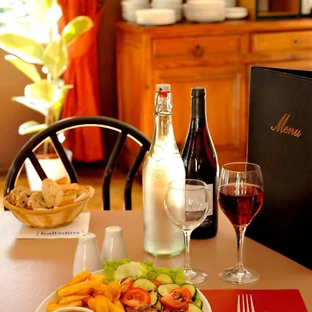 Et St Christophe Otel 2*